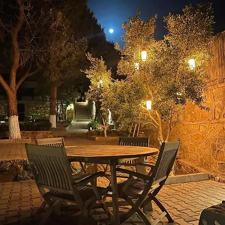 Semesterbostad House With Direct Access To Private Near Bodrum