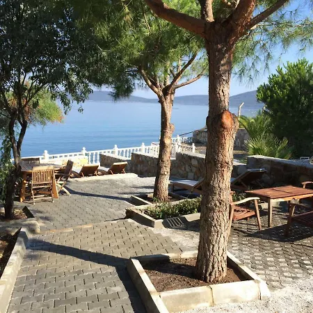 Сasa de vacaciones Beach House With Direct Access To Private Beach Near Bodrum Camlik (Bodrum)