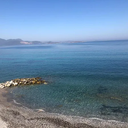 Beach House With Direct Access To Private Beach Near Bodrum