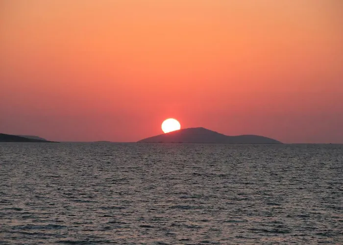 House With Direct Access To Private Near Bodrum *